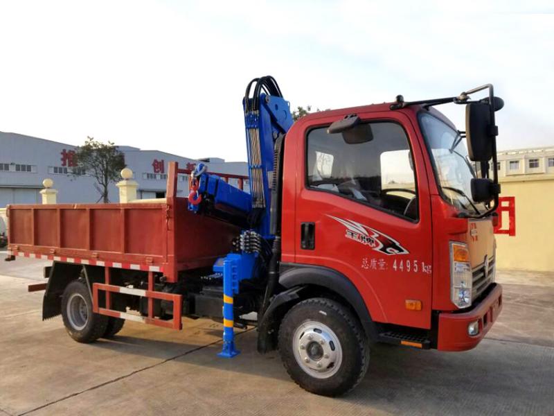 SQ60ZB2+2江威折臂隨車吊