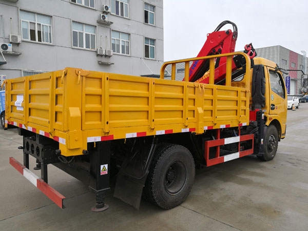 SQ80ZB2+1江威智能折臂隨車吊圖片展示2 SQ80ZB2+1江威智能折臂隨車吊圖片展示2