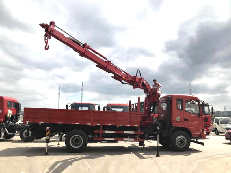 SQ100ZB2+1江威折臂隨車吊