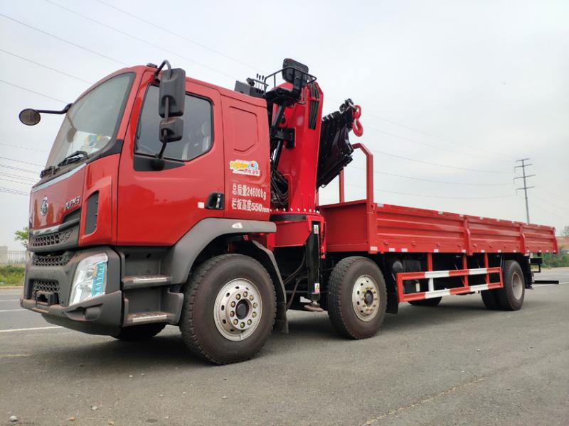 SQ320ZB4柳汽乘龍折臂隨車吊