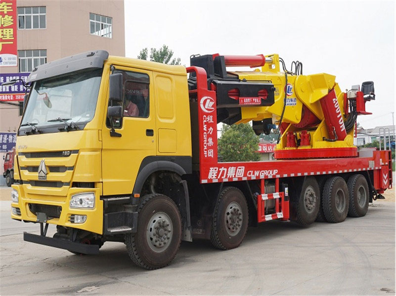 程力200噸重汽豪沃隨車吊（重汽 -- 豪沃HOWO200噸隨車起重運輸車）