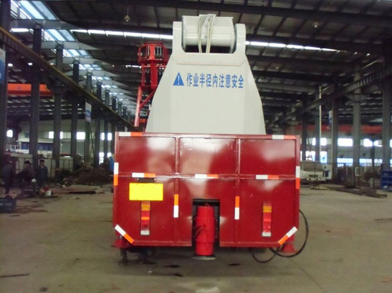 重汽豪沃150噸隨車吊圖片展示2 重汽豪沃150噸隨車吊圖片展示2