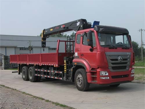 重汽豪沃14隨車吊(吊機后置)圖片展示3 重汽豪沃14隨車吊(吊機后置)圖片展示3