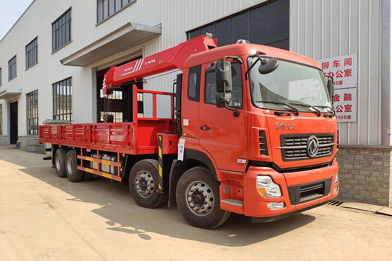 三一14噸天龍前四后八東風隨車吊