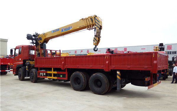 徐工14噸天龍前四后八東風隨車吊圖片展示3 徐工14噸天龍前四后八東風隨車吊圖片展示3