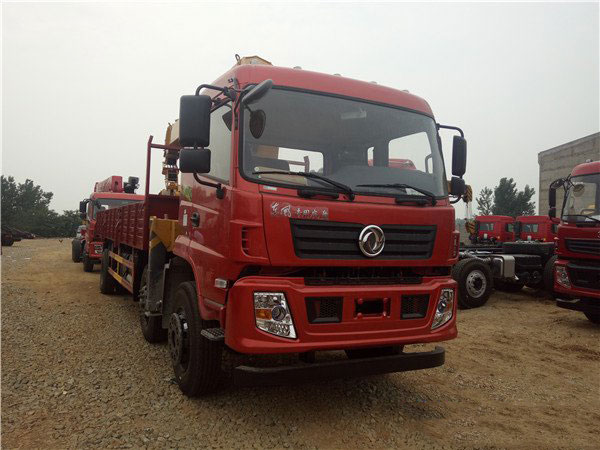 徐工12噸東風三軸隨車吊