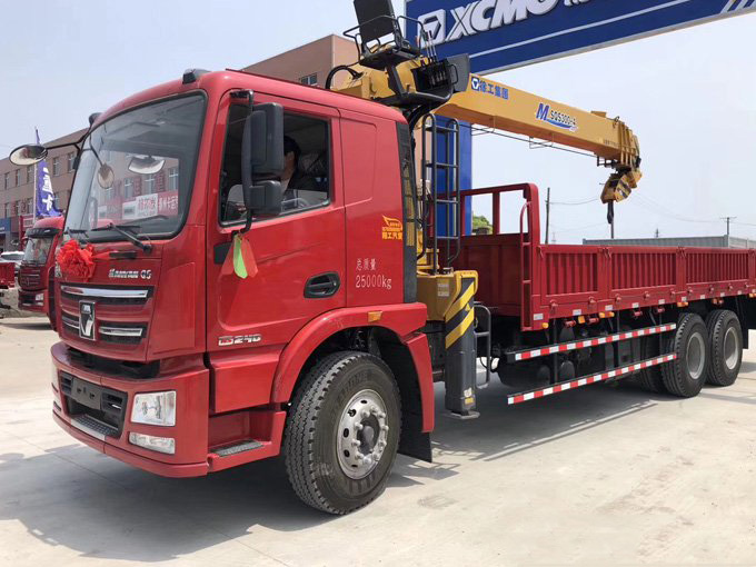 徐工吊機12噸徐工漢風(fēng)G5一體化隨車吊圖片展示3 徐工吊機12噸徐工漢風(fēng)G5一體化隨車吊圖片展示3