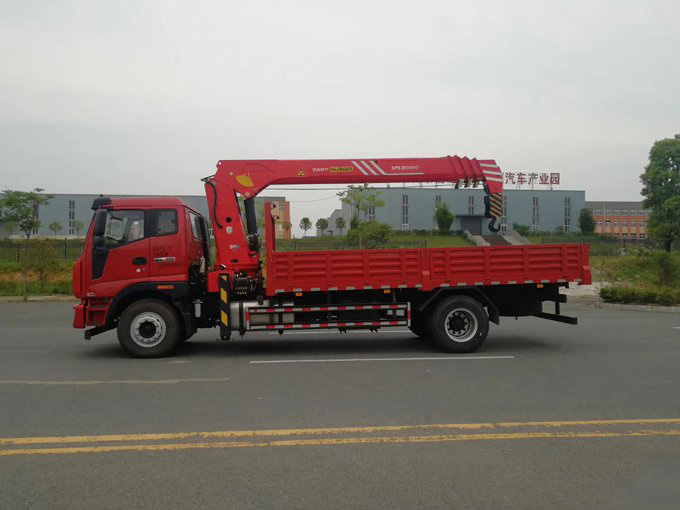 三一吊機8噸福田瑞沃隨車吊