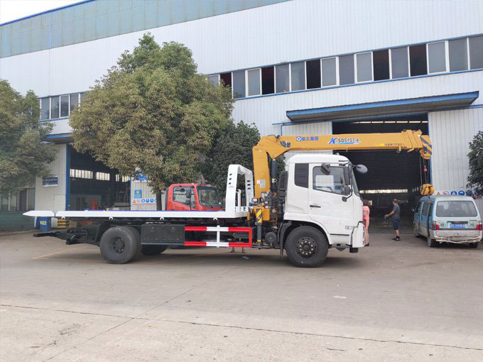 徐工吊機(jī)6.3噸東風(fēng)天錦清障隨車吊