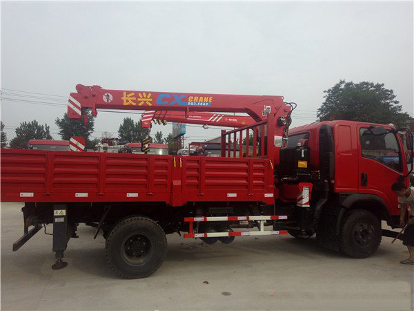 長(zhǎng)興5噸三環(huán)隨車(chē)吊(5噸隨車(chē)起重運(yùn)輸車(chē))