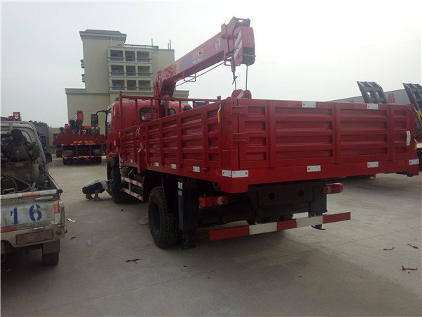 長(zhǎng)興5噸三環(huán)隨車(chē)吊(5噸隨車(chē)起重運(yùn)輸車(chē))