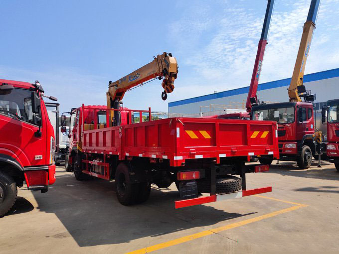 徐工5噸東風暢行D1L隨車吊圖片展示3