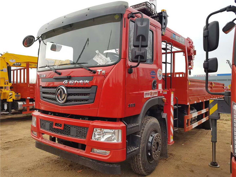 拉移動活動房用什么樣的隨車吊車?