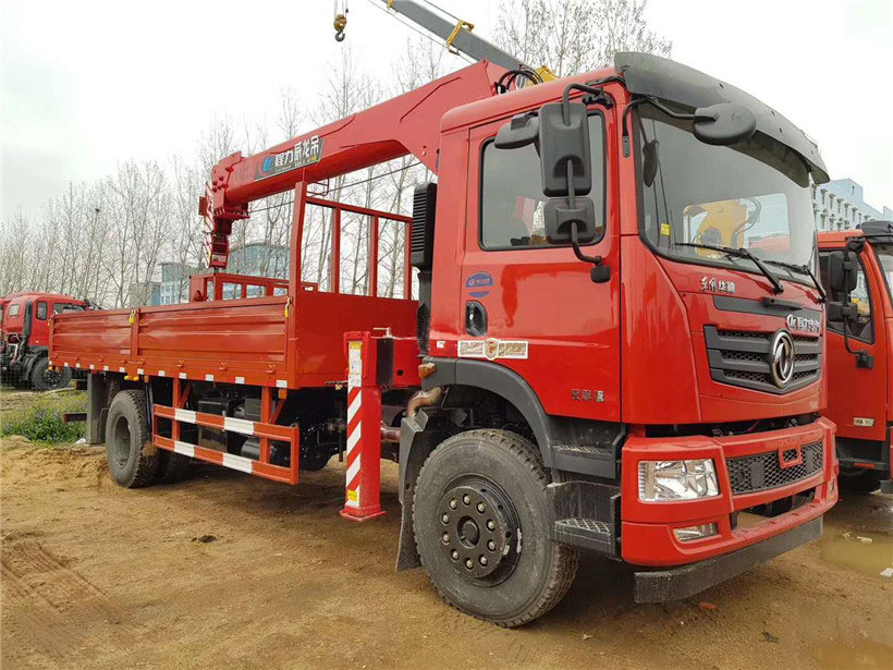 拉移動活動房用什么樣的隨車吊車?