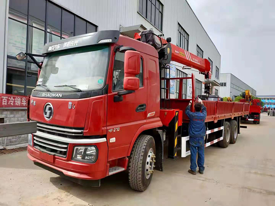 陜汽軒德翼6三一12噸隨車(chē)吊