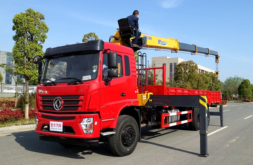 東風(fēng)暢行徐工12噸隨車(chē)吊