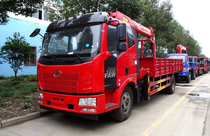 隨車吊評測:解放8噸隨車吊 北方用戶首選