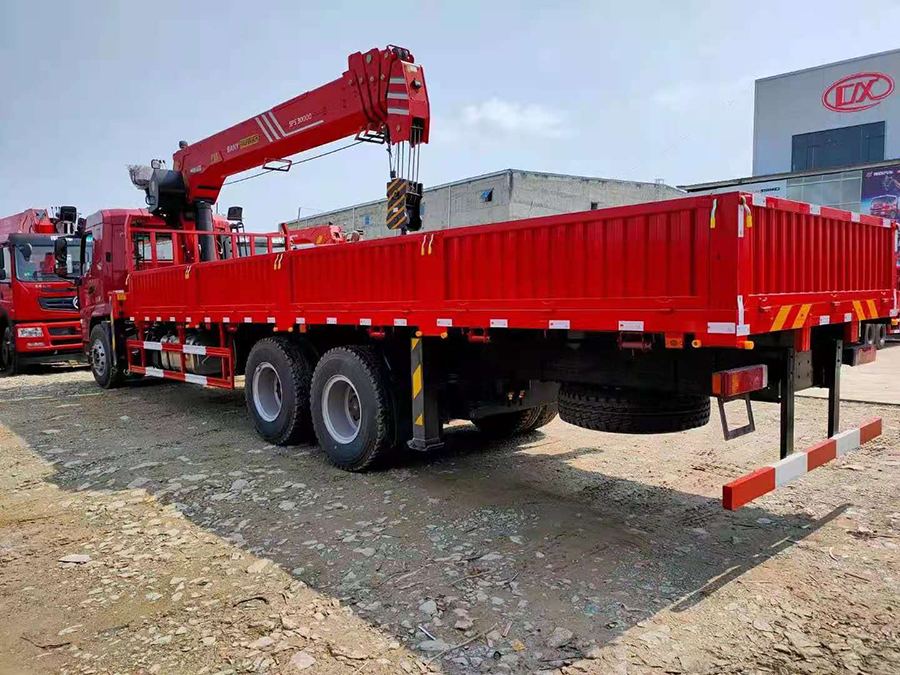 陜汽軒德翼6三一12噸隨車(chē)吊