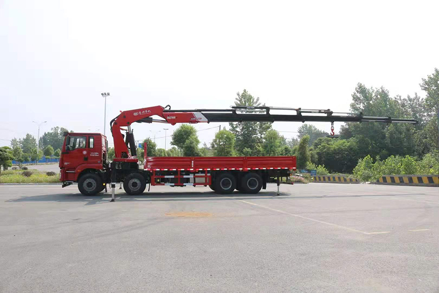 陜汽德龍長興30噸折臂隨車吊