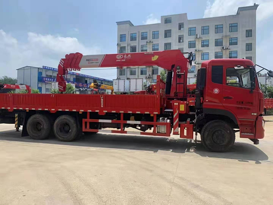 東風(fēng)天龍長(zhǎng)興12噸隨車吊