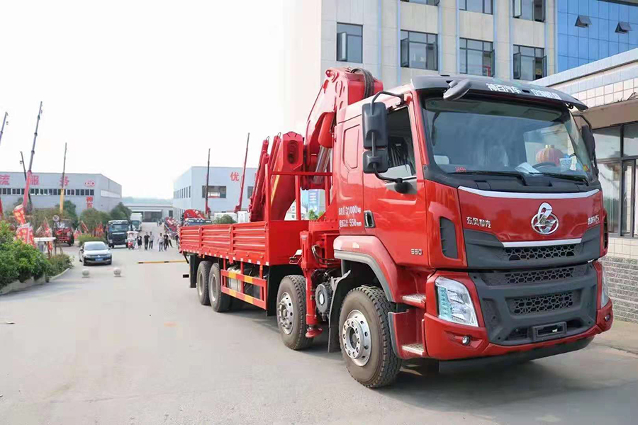 東風國六30噸隨車吊即將發車