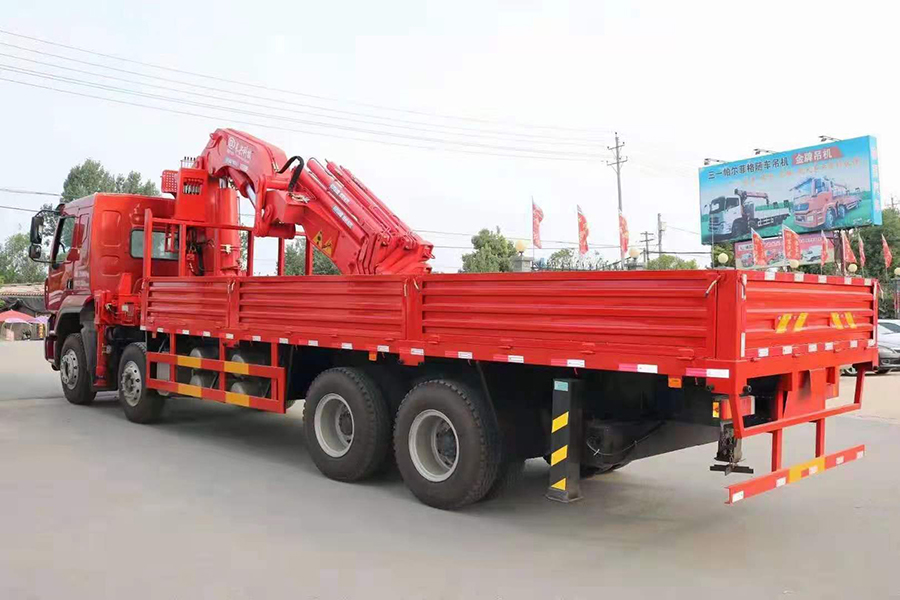 東風(fēng)國(guó)六30噸隨車吊即將發(fā)車