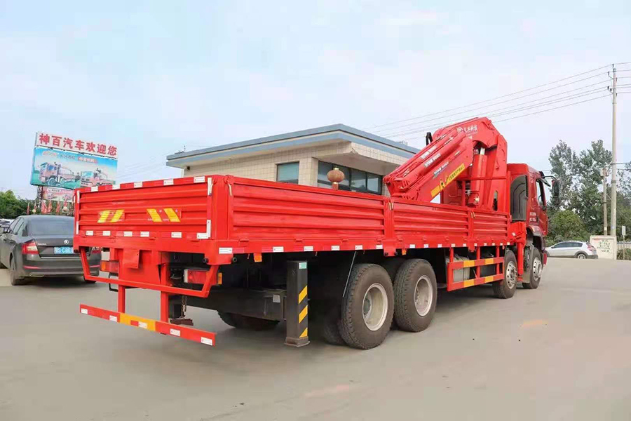 東風(fēng)國(guó)六30噸隨車吊即將發(fā)車