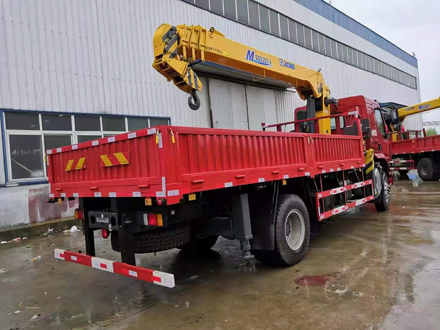 柳汽乘龍徐工8噸隨車吊價格