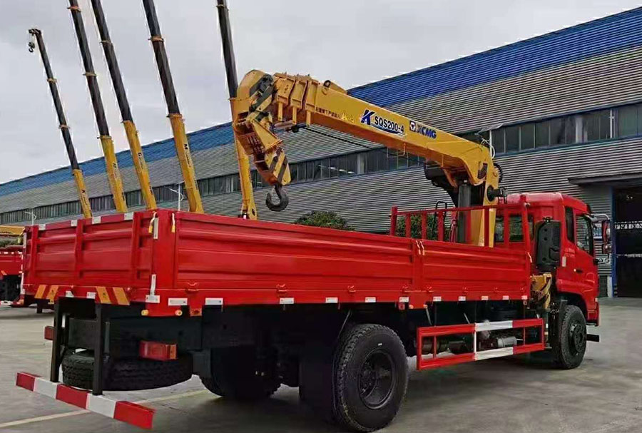 東風隨專K5徐工8噸隨車吊 17萬+底盤